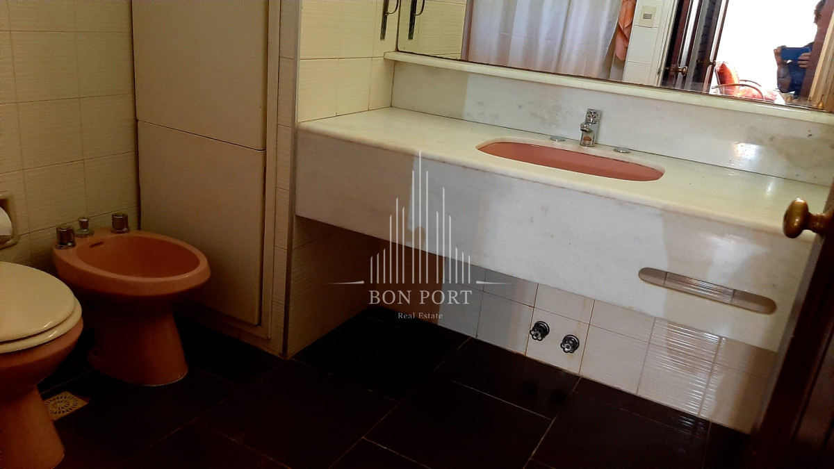 Casa ID.258 - Casa de 4 dormitorios en venta en Playa Mansa, Punta del Este