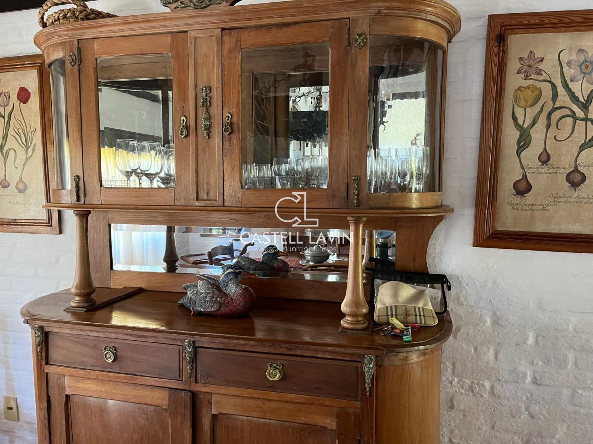 Casa ID.822 - Venta Casa 4 Dormitorios a metros de Playa Mansa Punta del Este