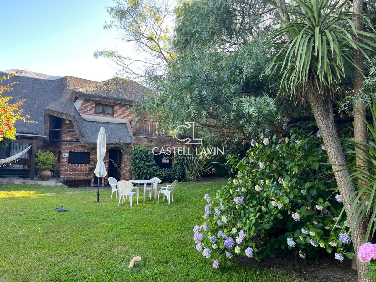 Casa ID.822 - Venta Casa 4 Dormitorios a metros de Playa Mansa Punta del Este