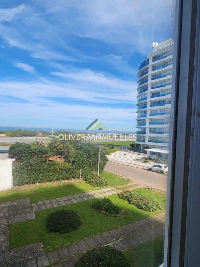 Apartamento ID.11634 - Apartamento en venta de 2 dormitorios en Punta Del Este 