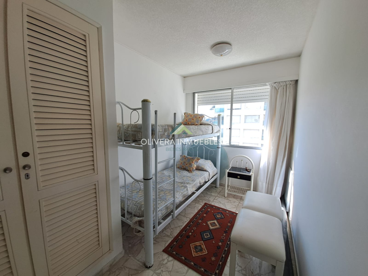 Apartamento ID.10263 - IMARANGATU, APARTAMENTO DE 2 DORMITORIOS, PLAYA MANSA, PRIMERA LINEA, PARADAS