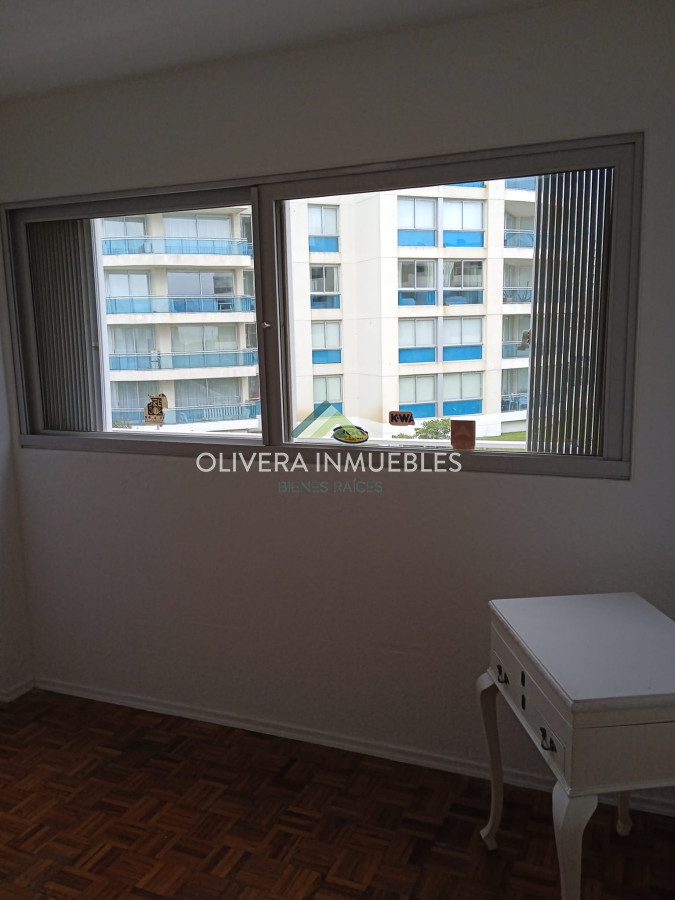 Apartamento ID.11634 - Apartamento en venta de 2 dormitorios en Punta Del Este 