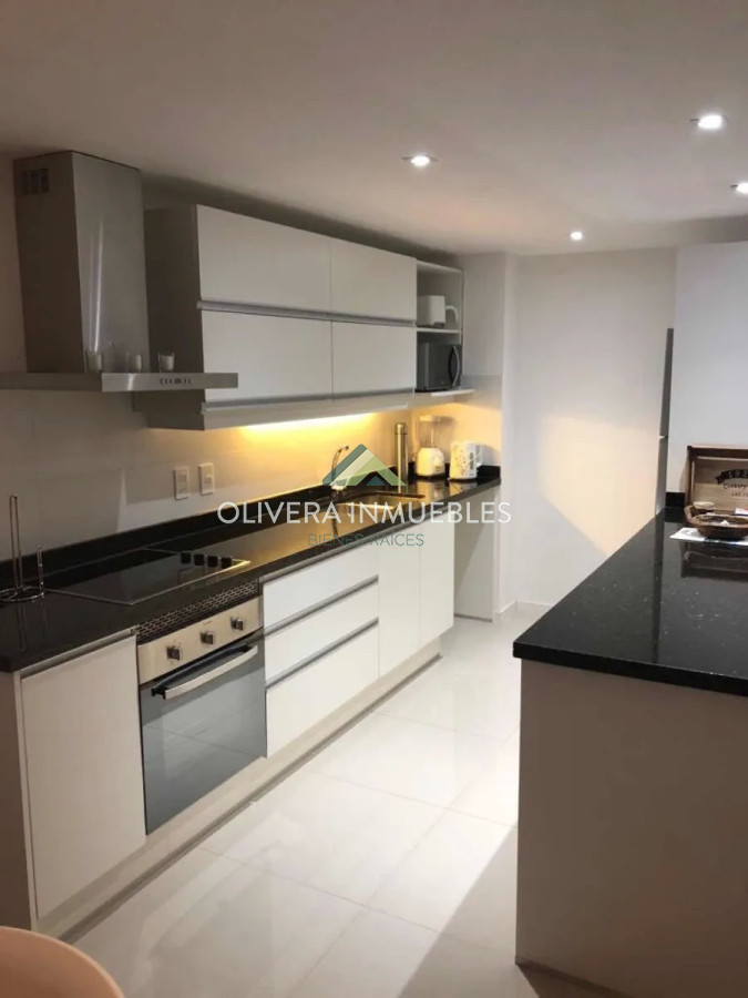 Apartamento ID.10601 - Excelente apartamento de 3 dormitorios en venta.