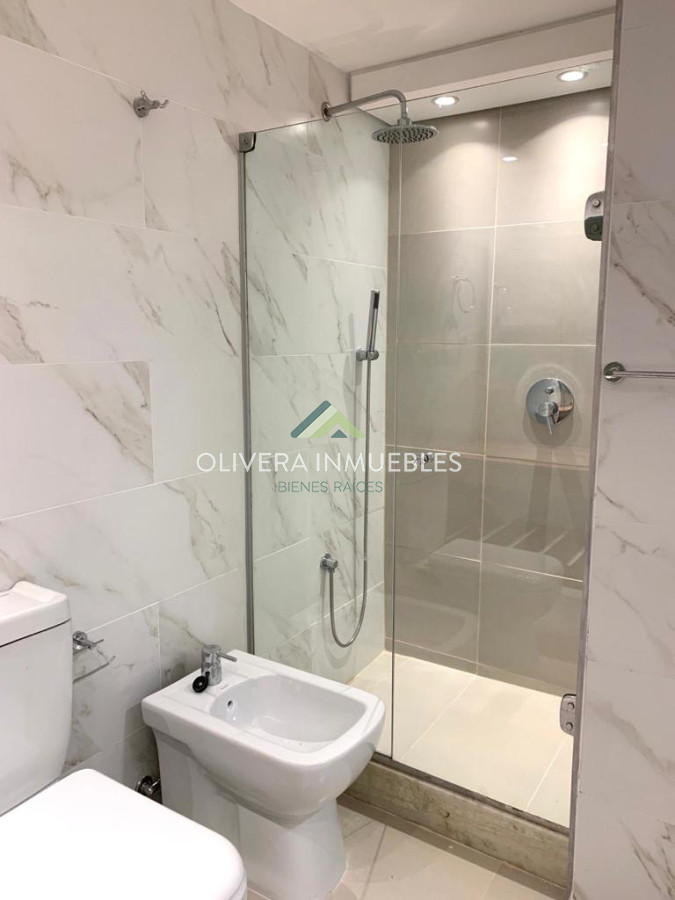 Apartamento ID.10263 - IMARANGATU, APARTAMENTO DE 2 DORMITORIOS, PLAYA MANSA, PRIMERA LINEA, PARADAS