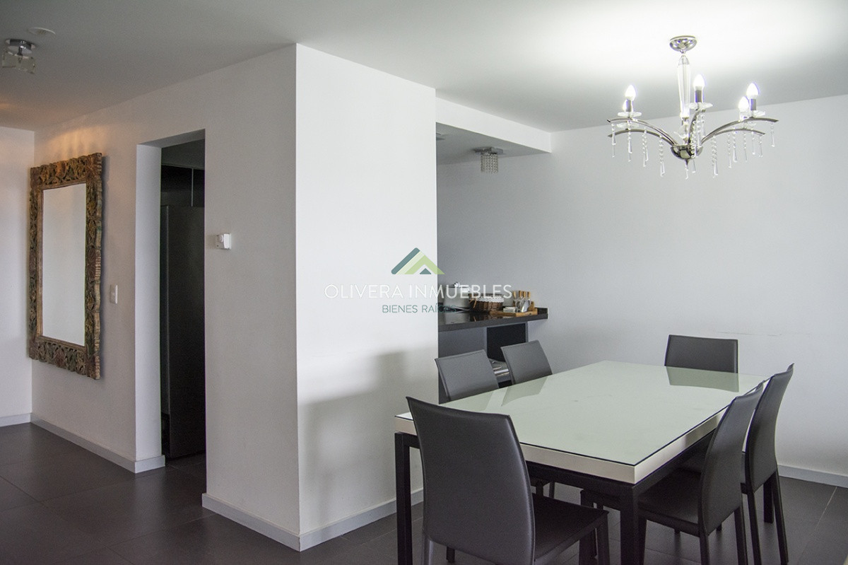 Apartamento ID.10248 - Vende apartamento. Edificio Bonaire. 3 dormitorios con servicios. Brava, Peninsula, Punta del Este