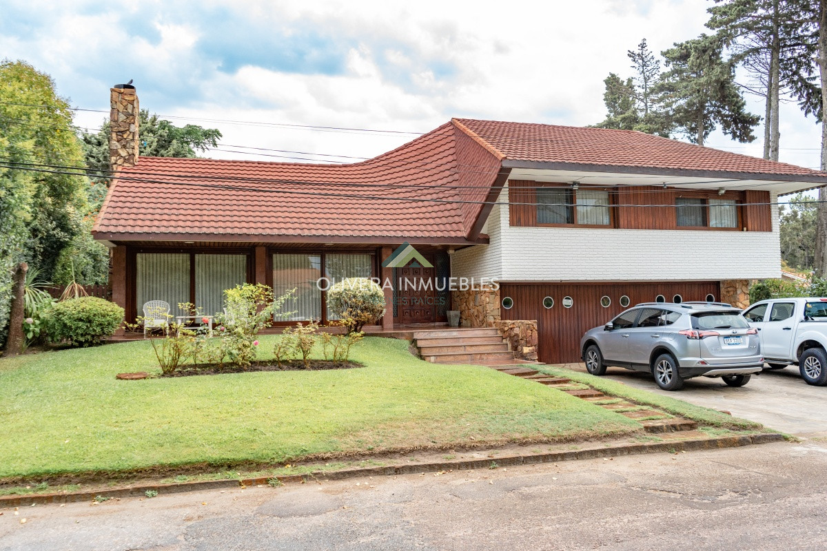 Casa ID.10344 - Casa de gran tamaño ubicada en zona de paz y tranquilidad.