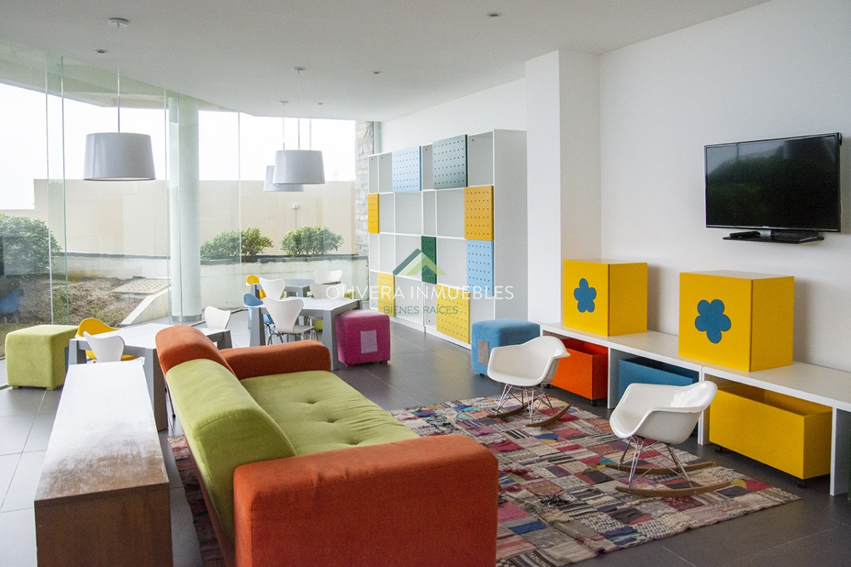 Apartamento ID.10248 - Vende apartamento. Edificio Bonaire. 3 dormitorios con servicios. Brava, Peninsula, Punta del Este