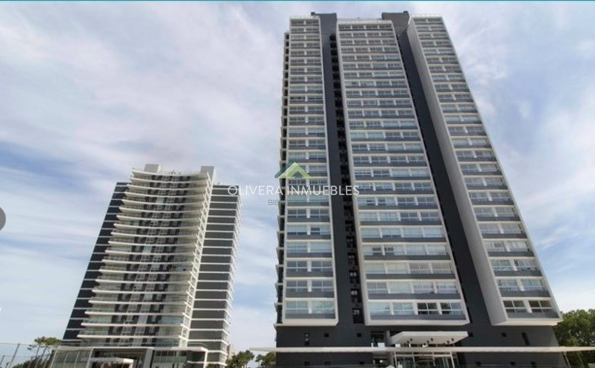 Apartamento ID.10418 - Apartamento en Torre One II. Al frente. unidad de 1 dormitorio en Punta del Este 