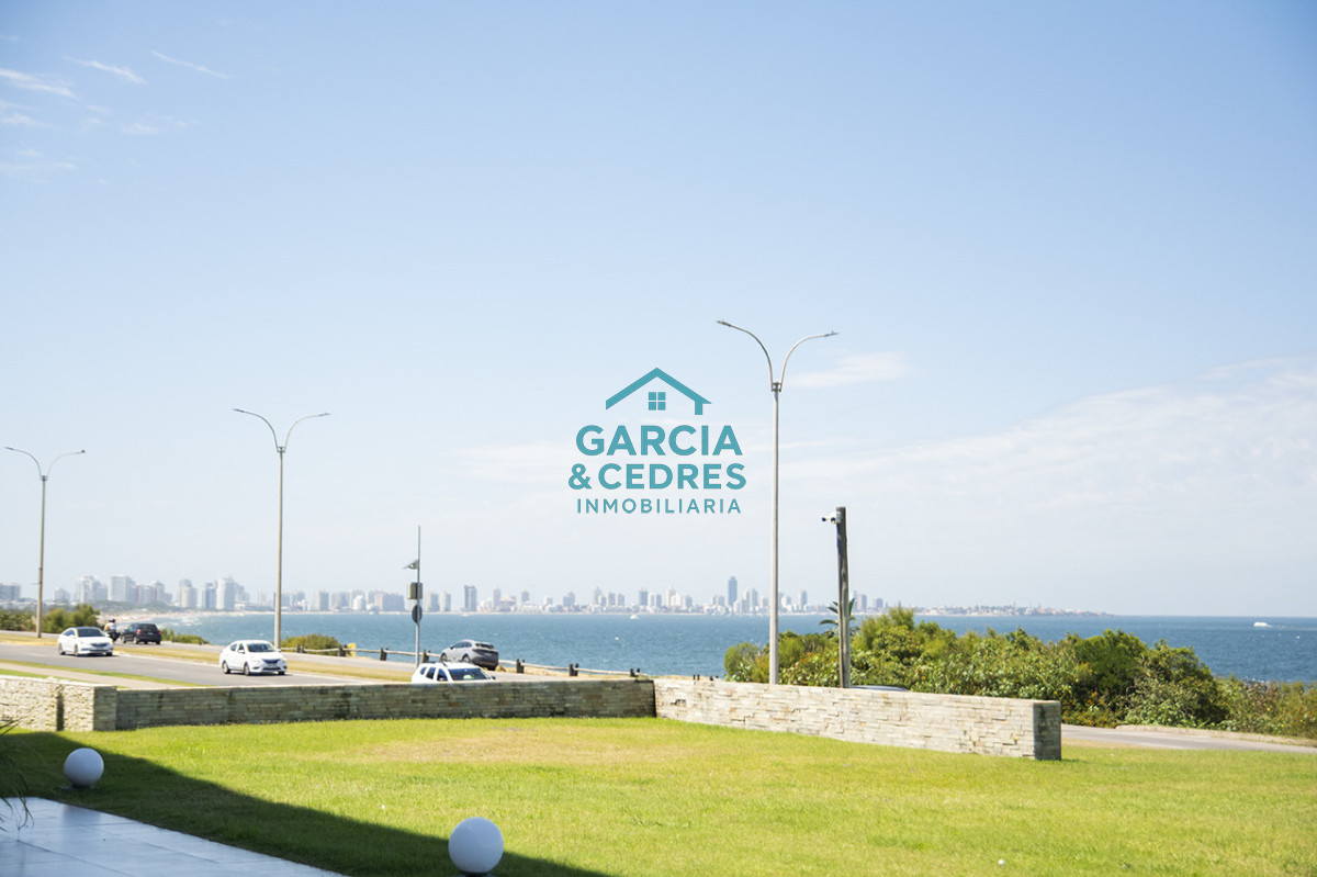 Apartamento ID.449 - En venta apartamento de 3 dormitorios en excelente ubicacion, Pinares Punta del Este