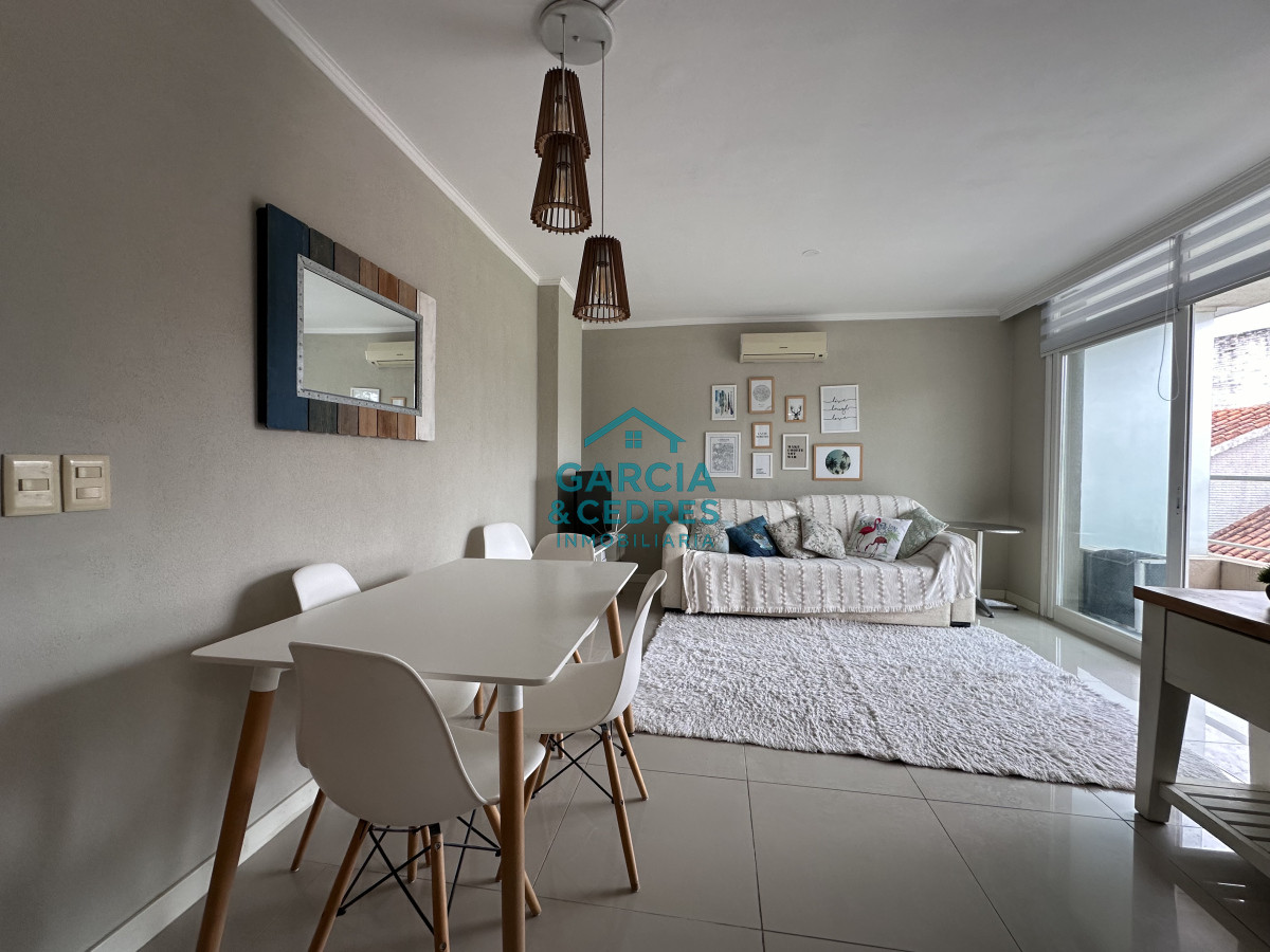 Apartamento ID.152 - Vende apartamento en playa mansa de 1 dormitorio con parrillero, Punta del Este 
