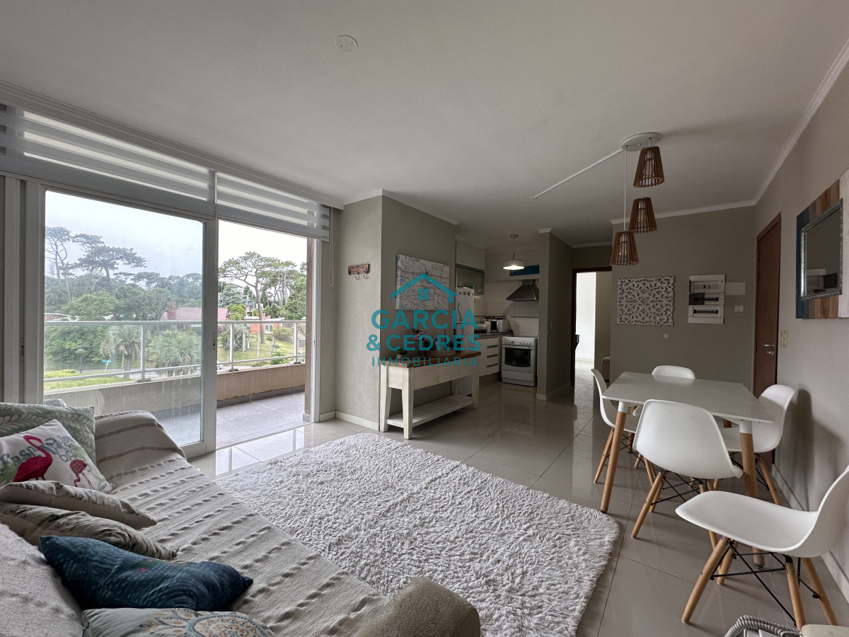 Apartamento ID.152 - Vende apartamento en playa mansa de 1 dormitorio con parrillero, Punta del Este 