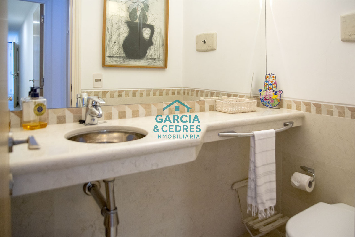 Apartamento ID.447 - Apartamento de 3 dormitorios ensuite en primera línea Playa Brava Punta del Este