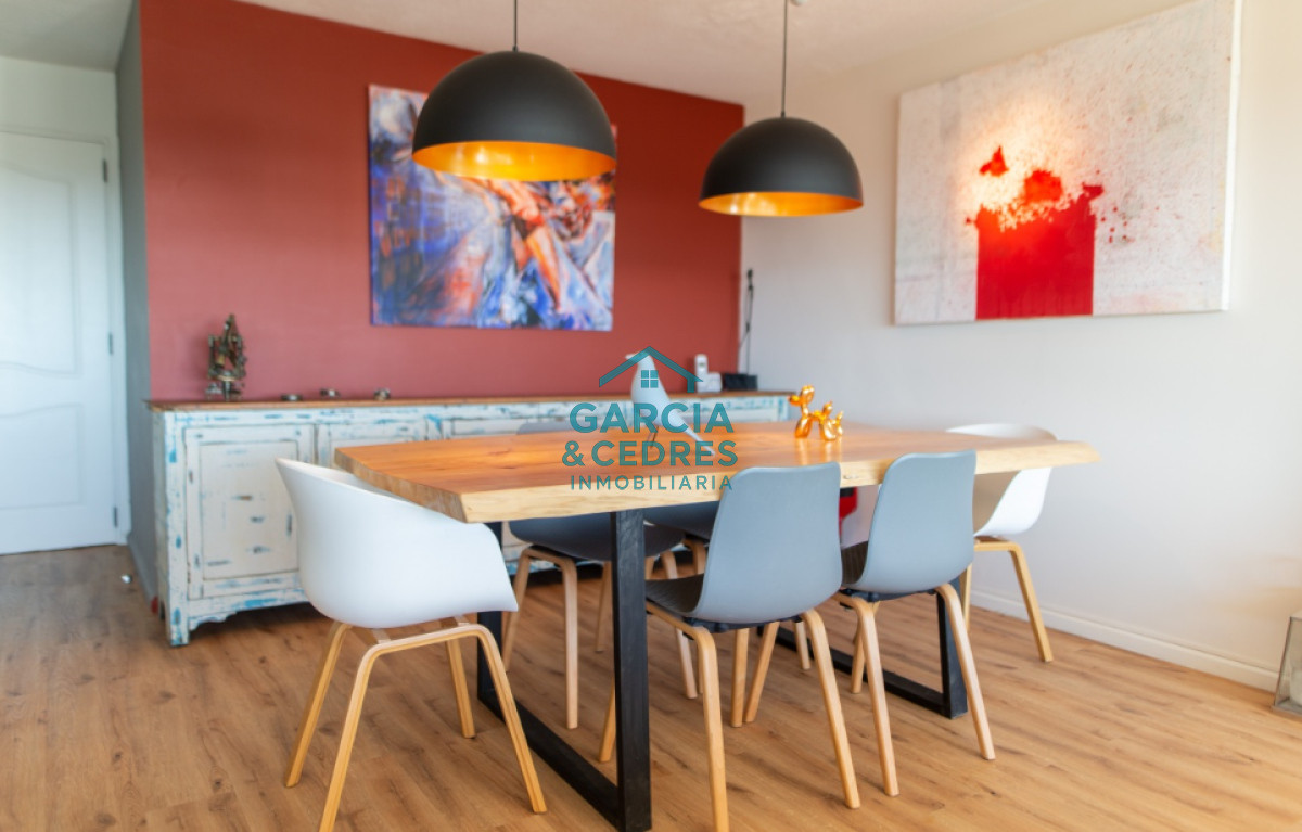 Apartamento ID.454 - Vende apartamento 4 dormitorios, comodo e iluminado en Mansa Punta del Este.