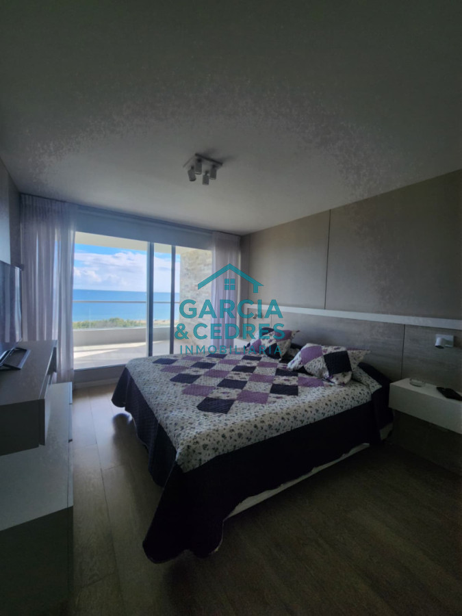 Apartamento ID.450 - Exclusivo apartamento en primera linea de la mansa, con vistas privilegiadas y una excelente orientación 