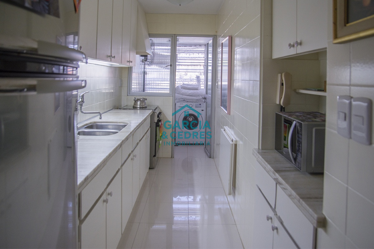 Apartamento ID.465 - Hermoso Departamento de 3 dormitorios en venta frente al mar. 