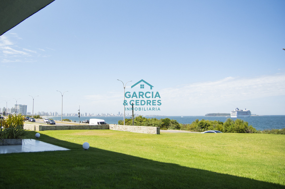 Apartamento ID.449 - En venta apartamento de 3 dormitorios en excelente ubicacion, Pinares Punta del Este