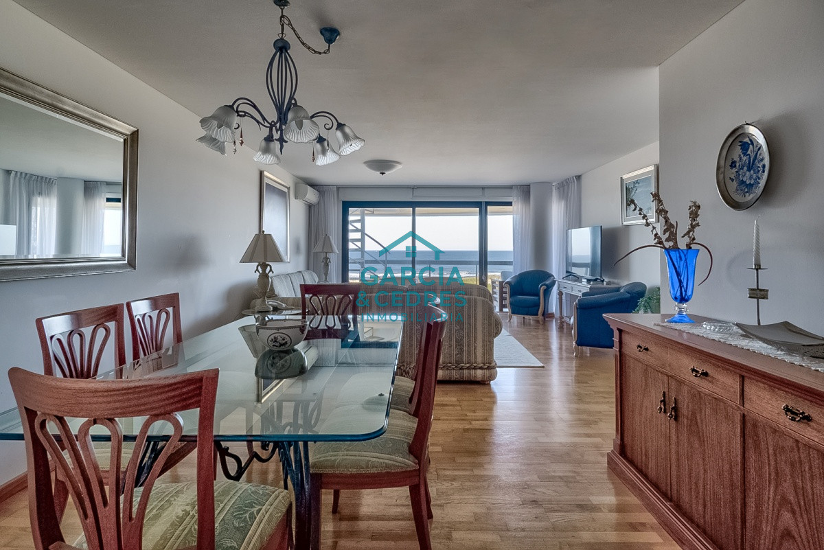 Apartamento ID.456 - Hermoso penthouse con una ubicación privilegiada de la brava 