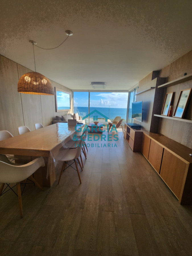 Apartamento ID.450 - Exclusivo apartamento en primera linea de la mansa, con vistas privilegiadas y una excelente orientación 