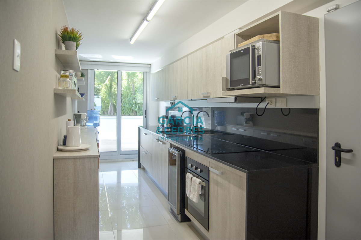 Apartamento ID.449 - En venta apartamento de 3 dormitorios en excelente ubicacion, Pinares Punta del Este