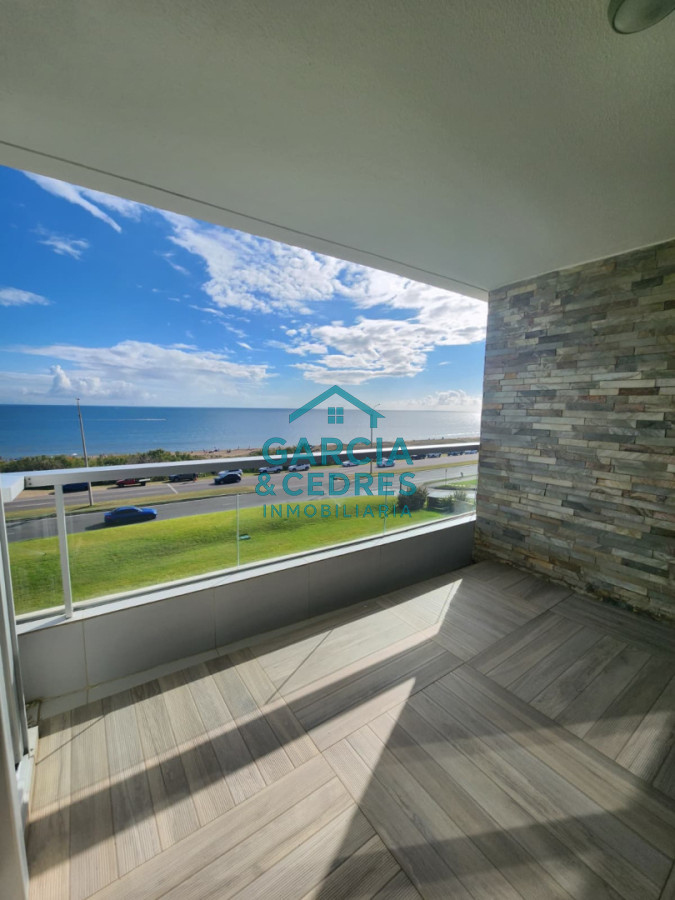 Apartamento ID.450 - Exclusivo apartamento en primera linea de la mansa, con vistas privilegiadas y una excelente orientación 