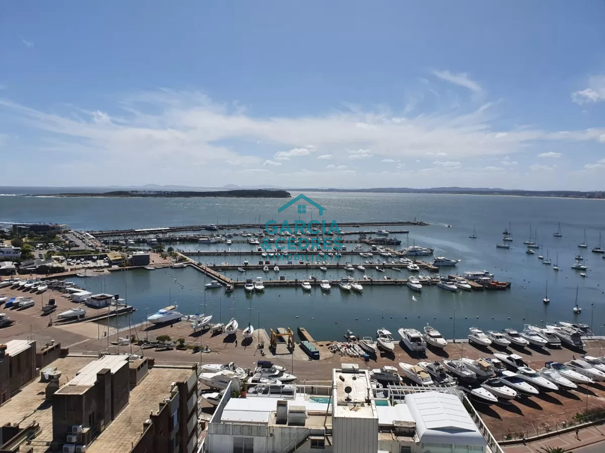 Apartamento ID.459 - Departamento de 3 dormitorios + dep. en venta en Edif. Fontemar, vista al Puerto