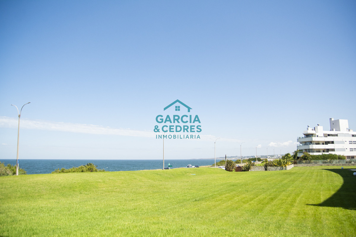 Apartamento ID.449 - En venta apartamento de 3 dormitorios en excelente ubicacion, Pinares Punta del Este