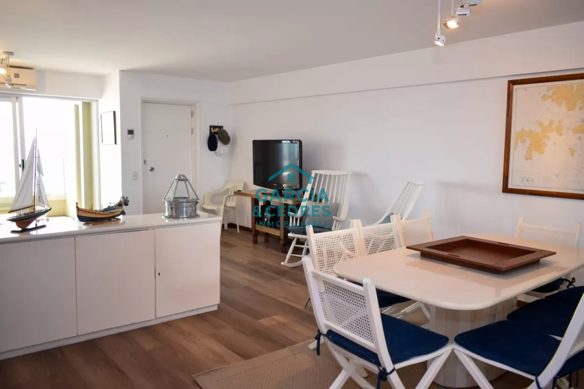 Apartamento ID.459 - Departamento de 3 dormitorios + dep. en venta en Edif. Fontemar, vista al Puerto