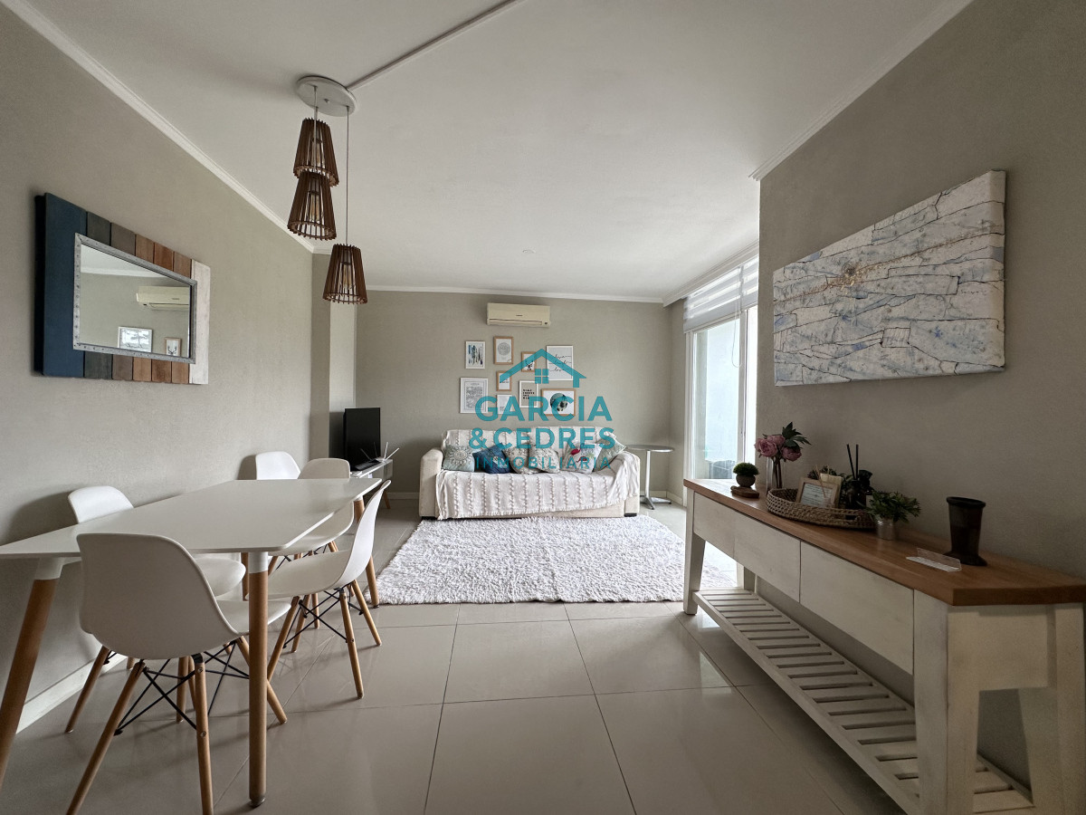 Apartamento ID.152 - Vende apartamento en playa mansa de 1 dormitorio con parrillero, Punta del Este 