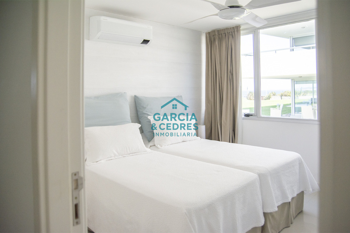 Apartamento ID.449 - En venta apartamento de 3 dormitorios en excelente ubicacion, Pinares Punta del Este