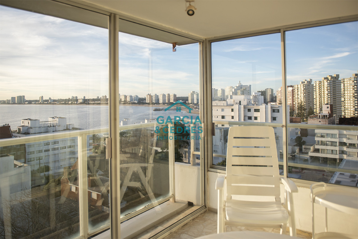 Apartamento ID.455 - Vende departamento de 3 dormitorios con vista al Puerto, Punta del Este