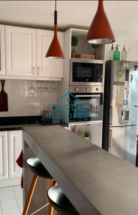 Apartamento ID.454 - Vende apartamento 4 dormitorios, comodo e iluminado en Mansa Punta del Este.