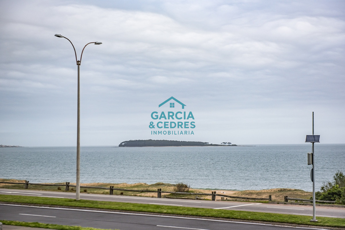 Apartamento ID.468 - Departamento de 3 dormitorios en venta. Gran Oportunidad en Mansa.
