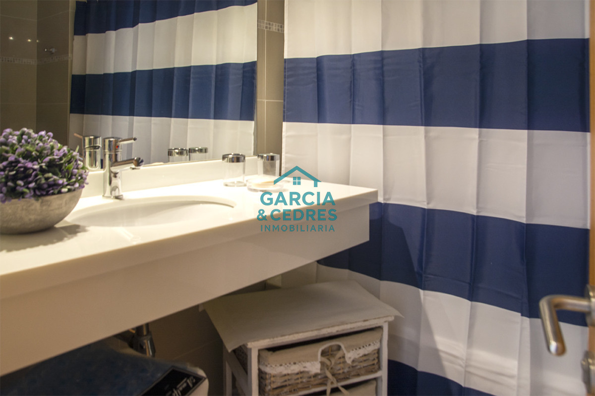 Apartamento ID.462 - Apartamento de 3 Dormitorios en Playa Mansa en venta  - A Pasos del Mar
