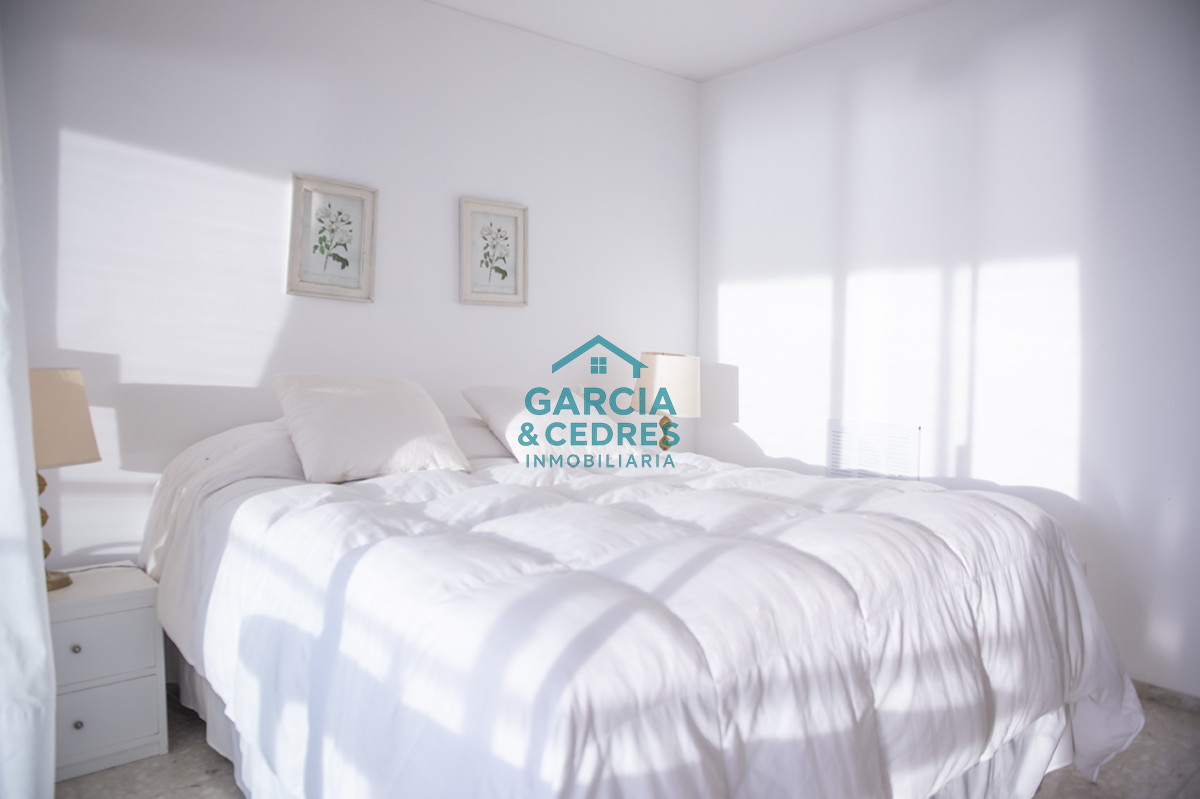 Apartamento ID.455 - Vende departamento de 3 dormitorios con vista al Puerto, Punta del Este