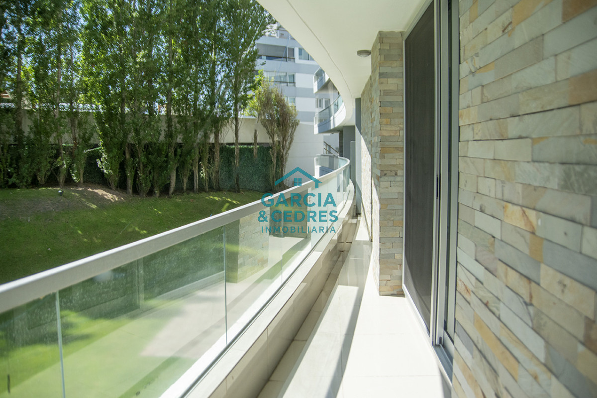 Apartamento ID.449 - En venta apartamento de 3 dormitorios en excelente ubicacion, Pinares Punta del Este