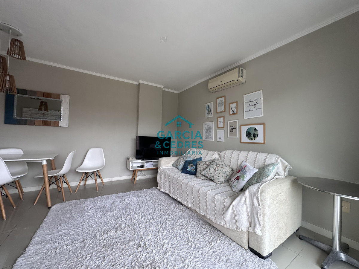 Apartamento ID.152 - Vende apartamento en playa mansa de 1 dormitorio con parrillero, Punta del Este 