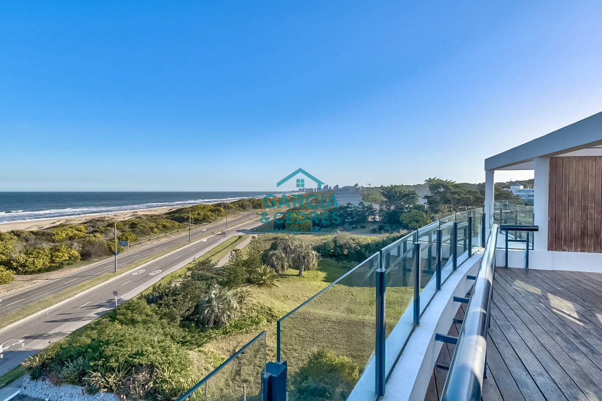 Apartamento ID.456 - Hermoso penthouse con una ubicación privilegiada de la brava 