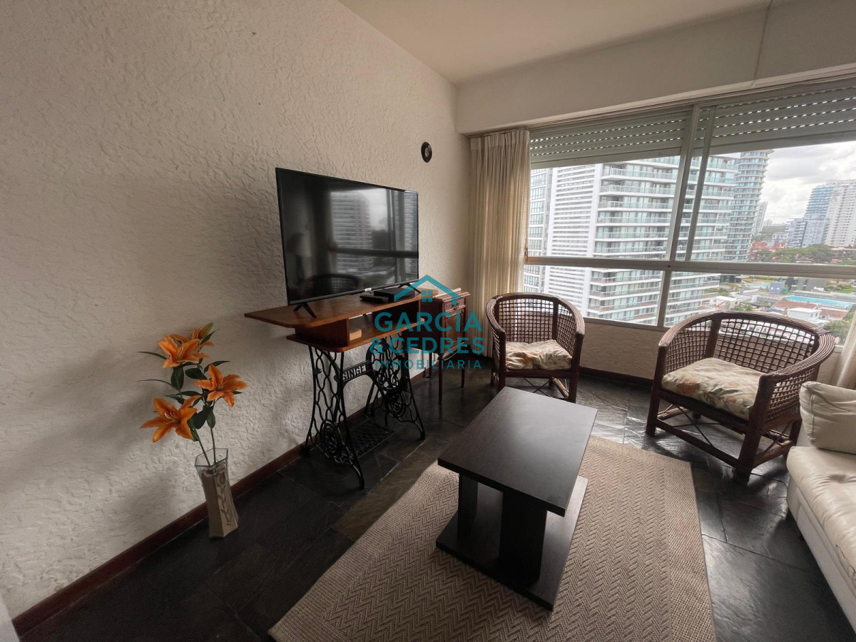 Apartamento ID.151 - Departamento en venta en Brava - Punta del Este de 1 dormitorio y medio.