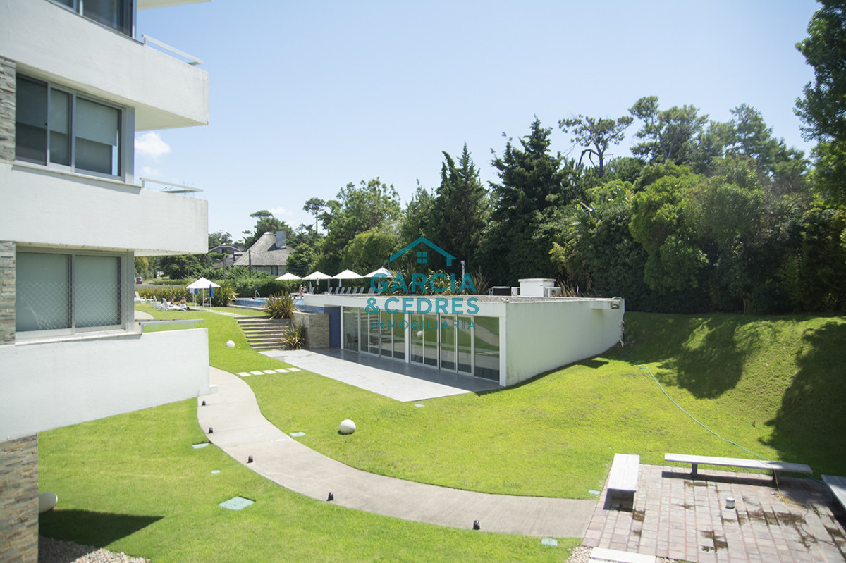 Apartamento ID.449 - En venta apartamento de 3 dormitorios en excelente ubicacion, Pinares Punta del Este