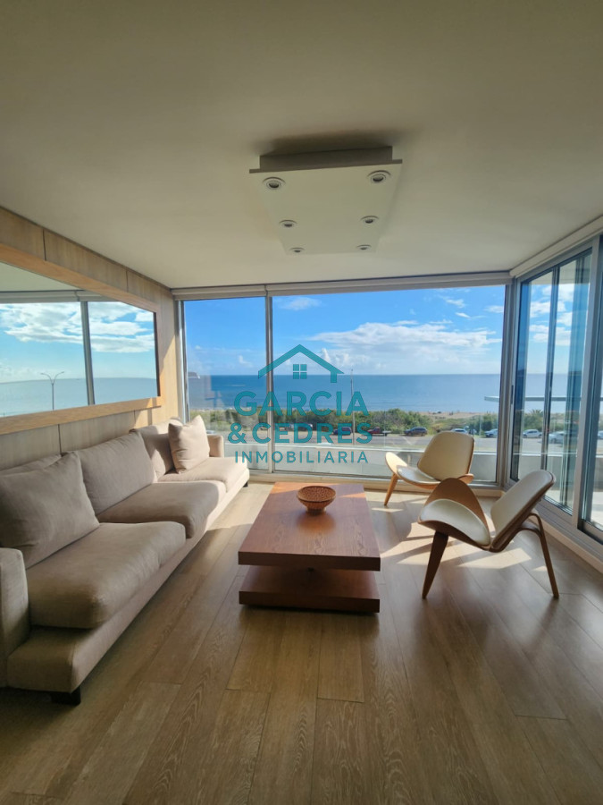 Apartamento ID.450 - Exclusivo apartamento en primera linea de la mansa, con vistas privilegiadas y una excelente orientación 