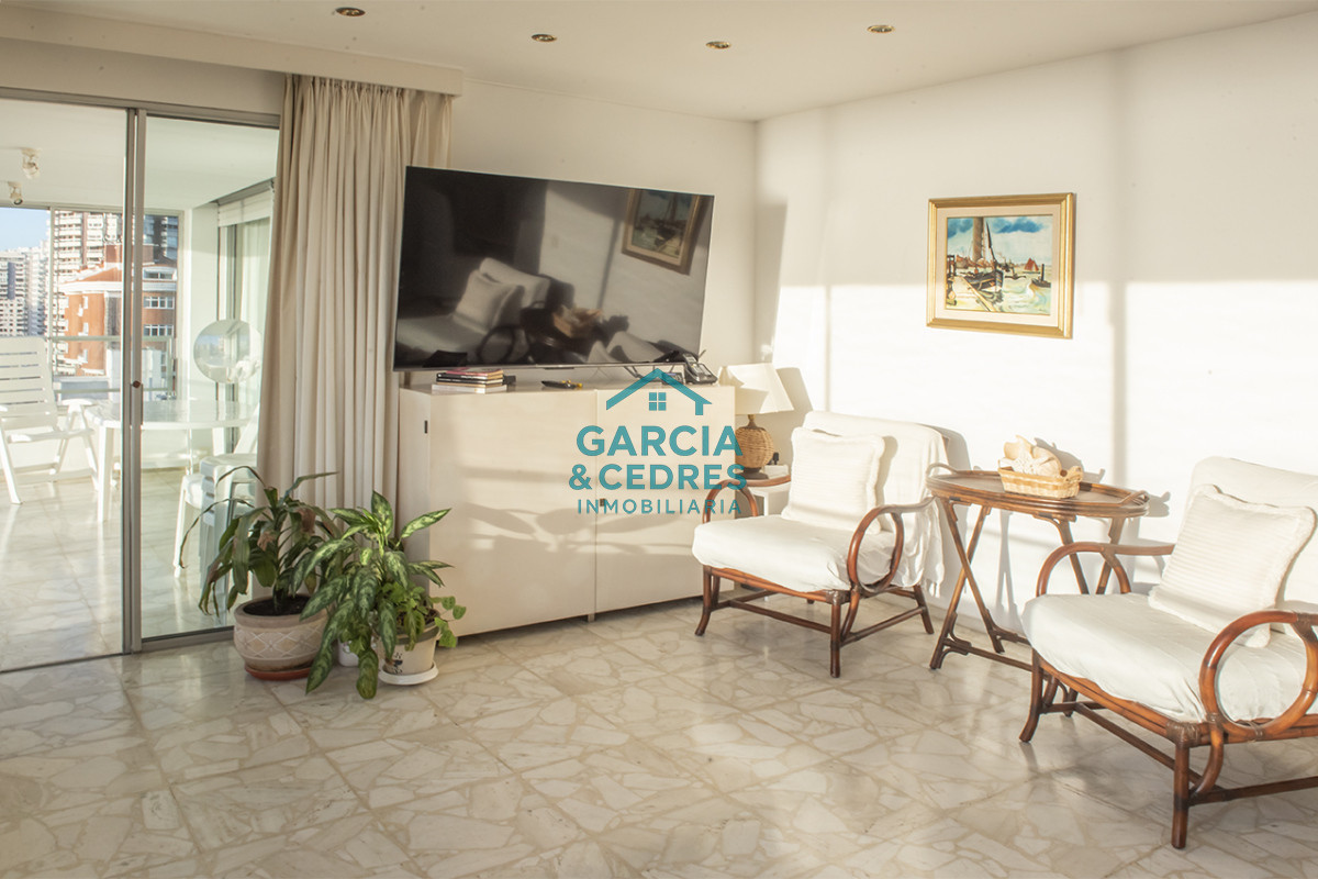 Apartamento ID.455 - Vende departamento de 3 dormitorios con vista al Puerto, Punta del Este