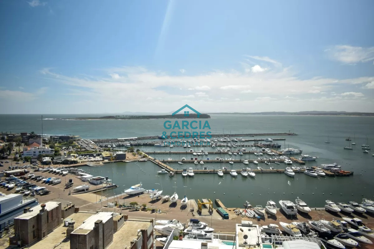 Apartamento ID.459 - Departamento de 3 dormitorios + dep. en venta en Edif. Fontemar, vista al Puerto