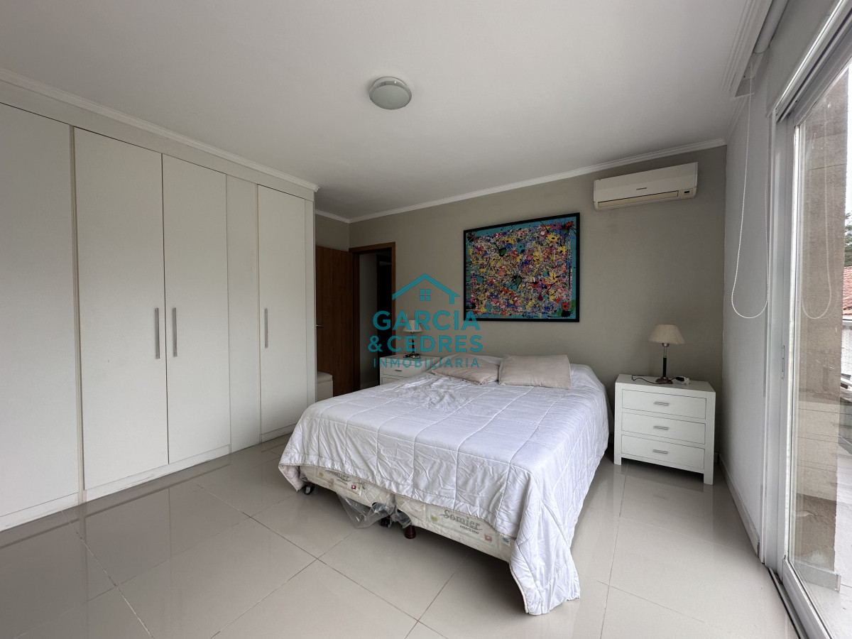 Apartamento ID.152 - Vende apartamento en playa mansa de 1 dormitorio con parrillero, Punta del Este 