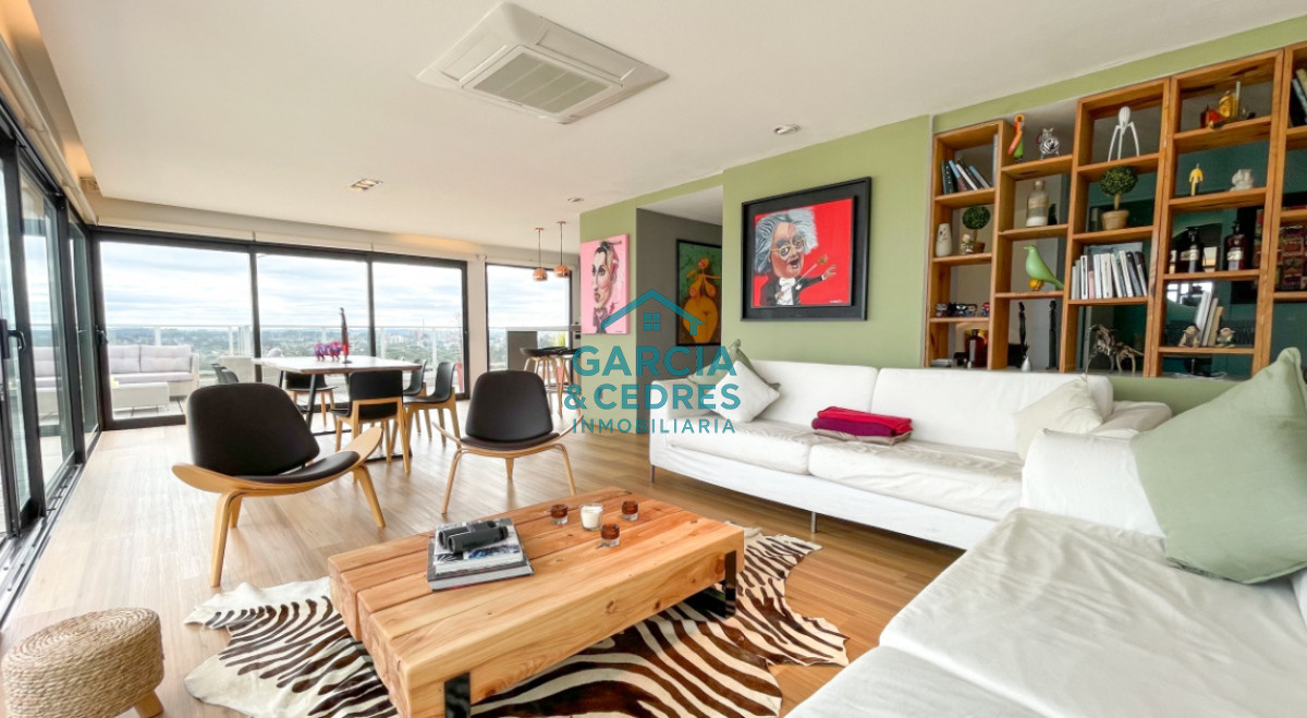 Apartamento ID.454 - Vende apartamento 4 dormitorios, comodo e iluminado en Mansa Punta del Este.