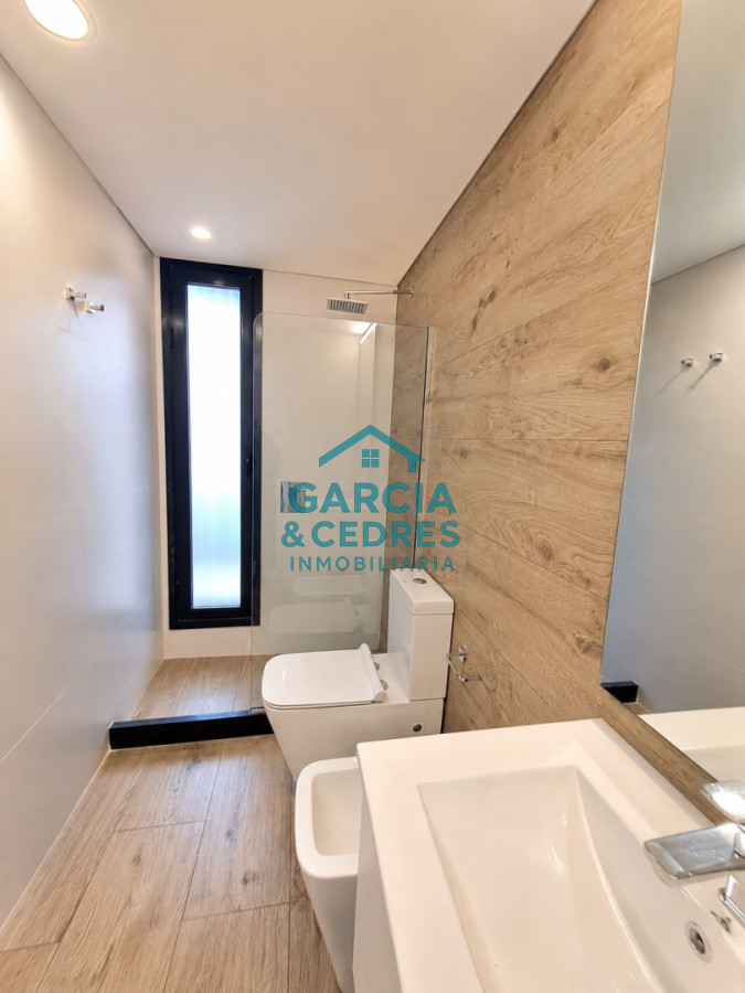 Apartamento ID.451 - Espectacular departamento de 3 dormitorios frente al mar. Walmer Lagoon