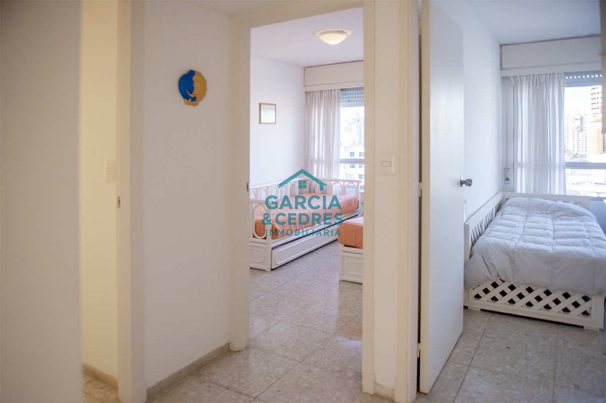 Apartamento ID.455 - Vende departamento de 3 dormitorios con vista al Puerto, Punta del Este