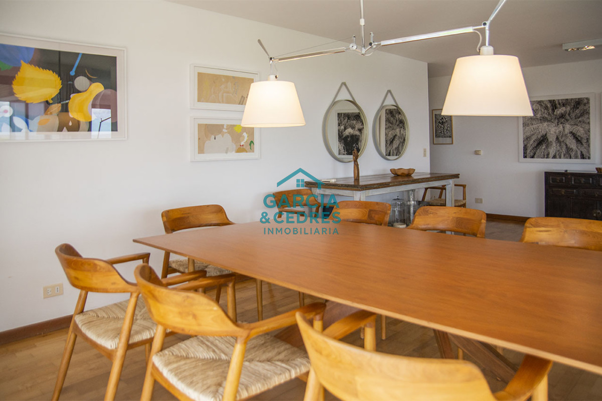 Apartamento ID.447 - Apartamento de 3 dormitorios ensuite en primera línea Playa Brava Punta del Este