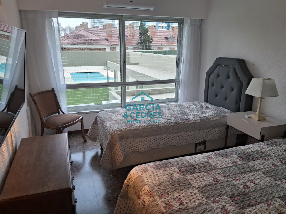 Apartamento ID.465 - Hermoso Departamento de 3 dormitorios en venta frente al mar. 