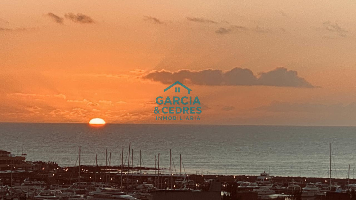 Apartamento ID.455 - Vende departamento de 3 dormitorios con vista al Puerto, Punta del Este