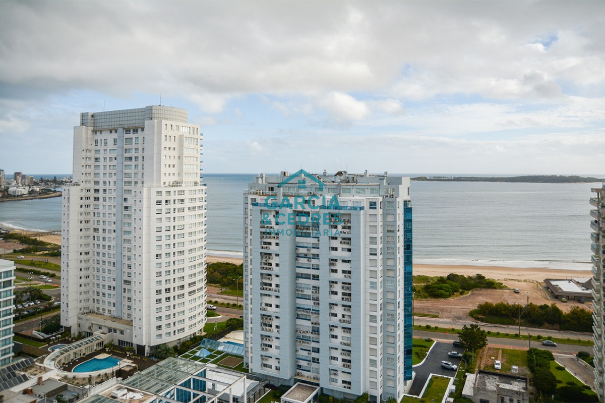 Apartamento ID.461 - Departamento de 3 dormitorios en venta a pasos del mar. Gala Tower